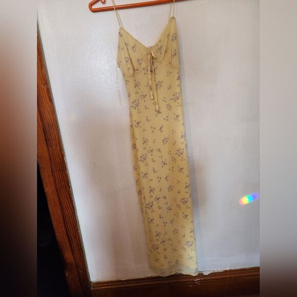 No Comment Dresses & Skirts - Women’s | Yellow Floral Slip Dress Maxi | Size M